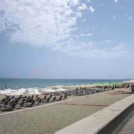 George 6 Apartment *